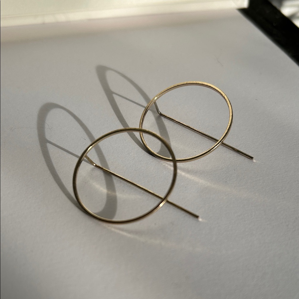 Elegant Gold Hoop Earrings
